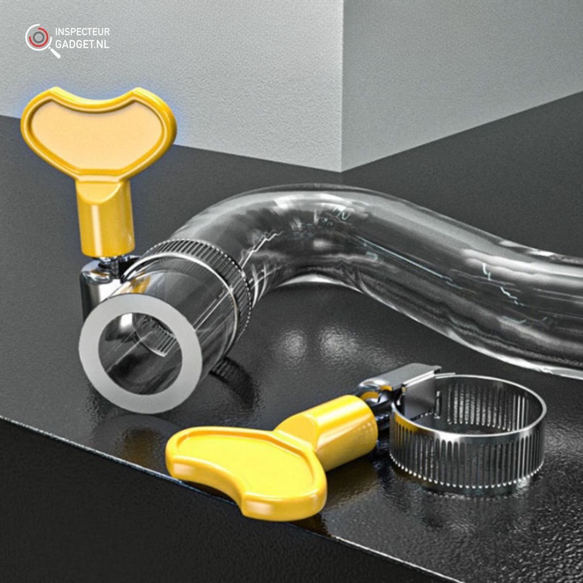 Durchsichtiger Schlauch mit gelbem Absperrventil und Schlauchschelle auf schwarzem Hintergrund.