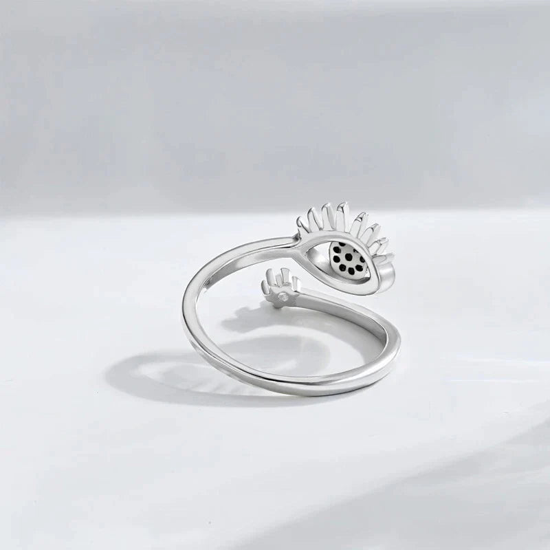 Silberner Ring mit Auge-Design, minimalistischer Schmuck, verstellbar, modisch, Unisex.
