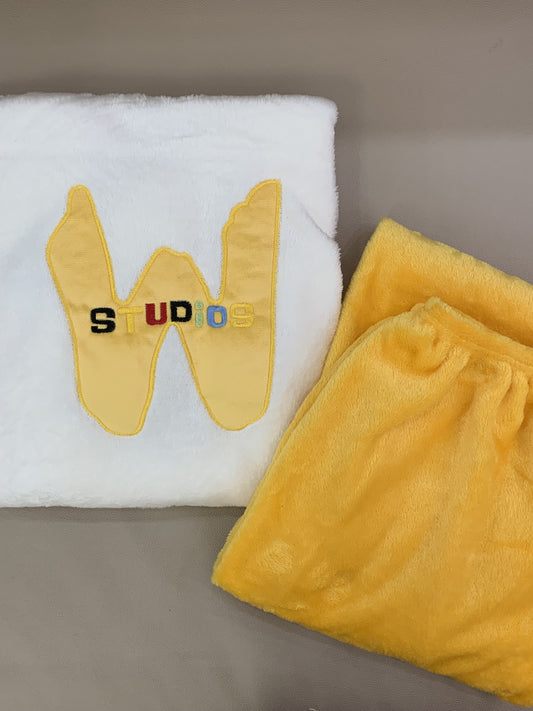 Dámská souprava pyžama z fleecu s vyšitím a kulatým výstřihem na podzim/zimu – Alissa