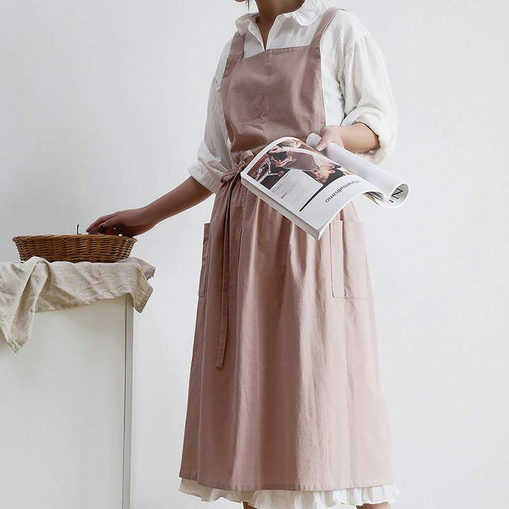 Damen Schürze Leinen Beige, Küchenschürze mit Taschen, stilvoll und funktional.