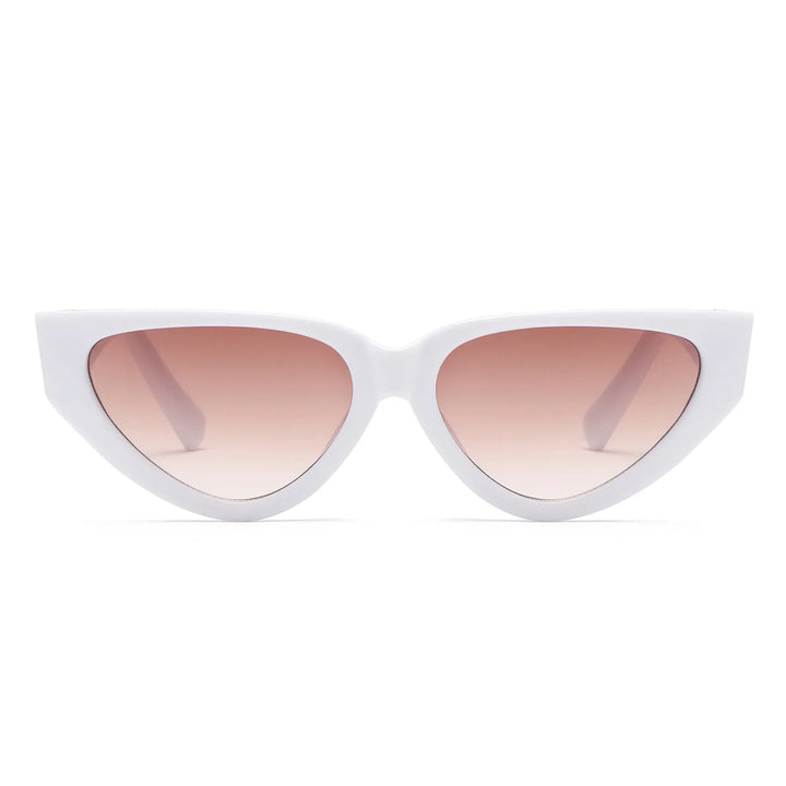 Weiße Cat-Eye-Sonnenbrille mit rosa Gläsern, modisches Accessoire, UV-Schutz.