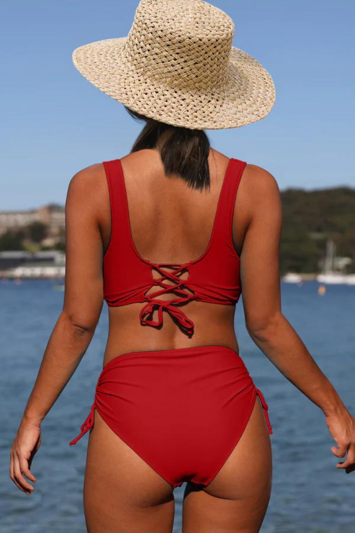 Barevné bikiny se šňůrkou a twistovým detailem – Zaraï