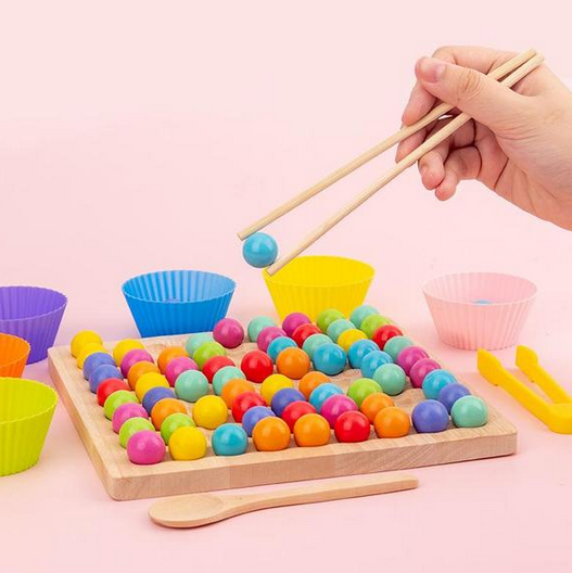 Montessori kuličková logická hra – Podporuje teorii barev a myšlení
