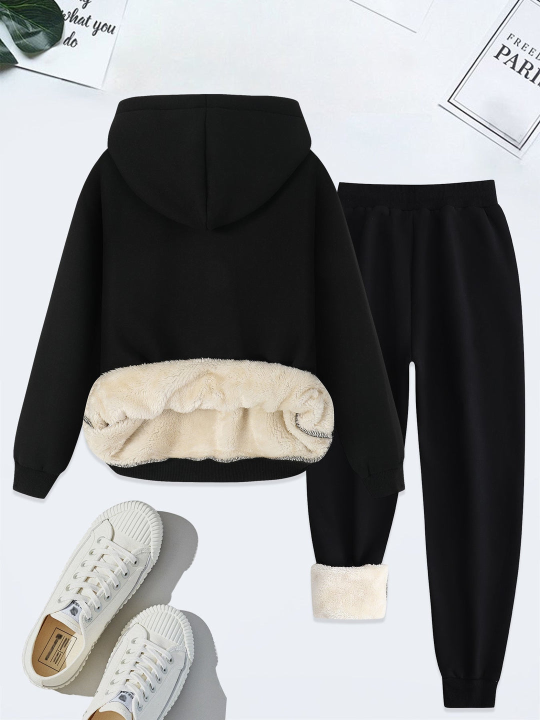 Schwarzer Hoodie und Jogginghose Set mit weißem Fleecefutter, Damenmode, bequem, warm.