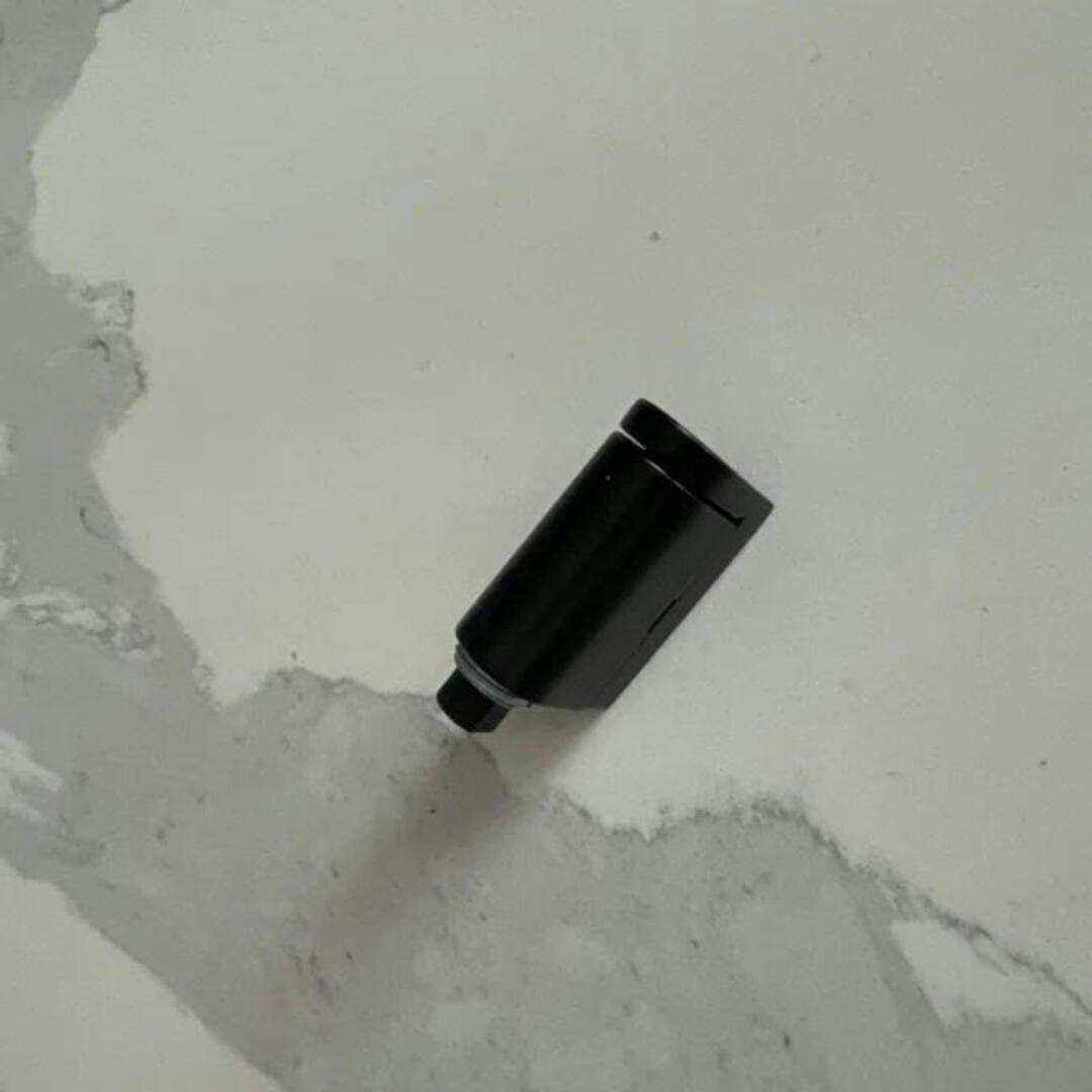 Magnetické zarážky na dveře bez vrtání - HoldMate