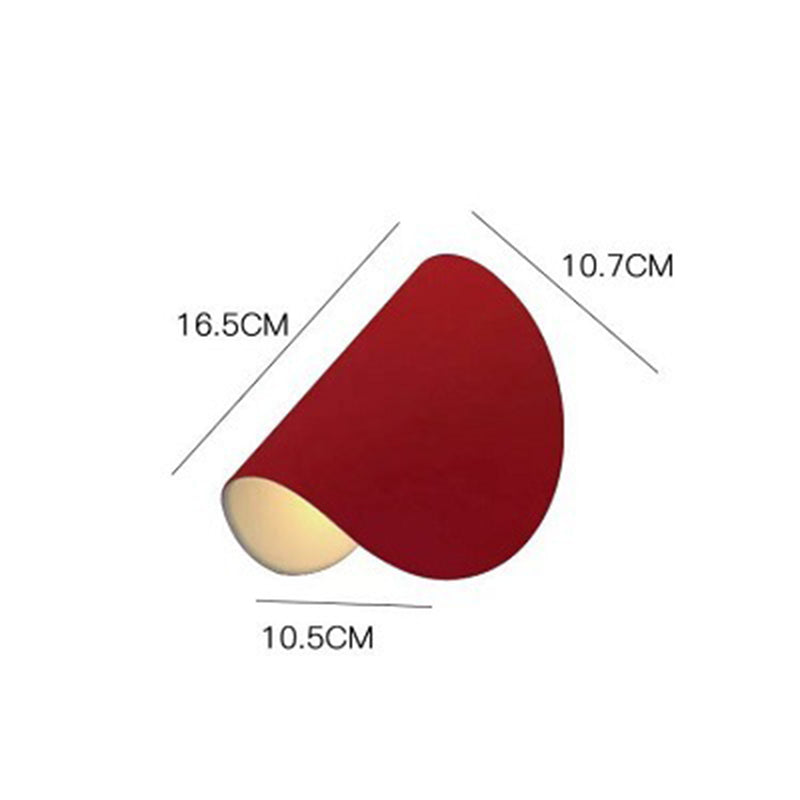 Rote Wandlampe, modernes Design, Maße 16,5x10,7x10,5 cm, Innenbeleuchtung, Metall.