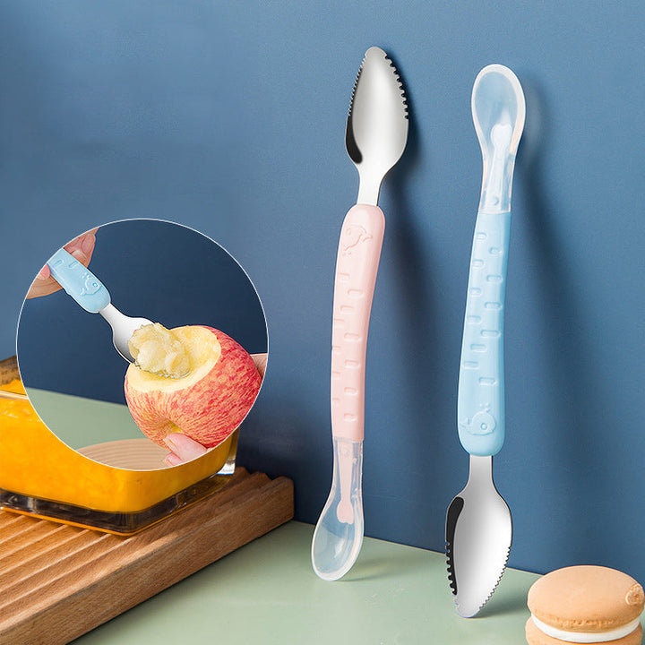 Rosa und blauer multifunktionaler Fruchtlöffel mit gezackter Kante, ideal für Obstschneiden.