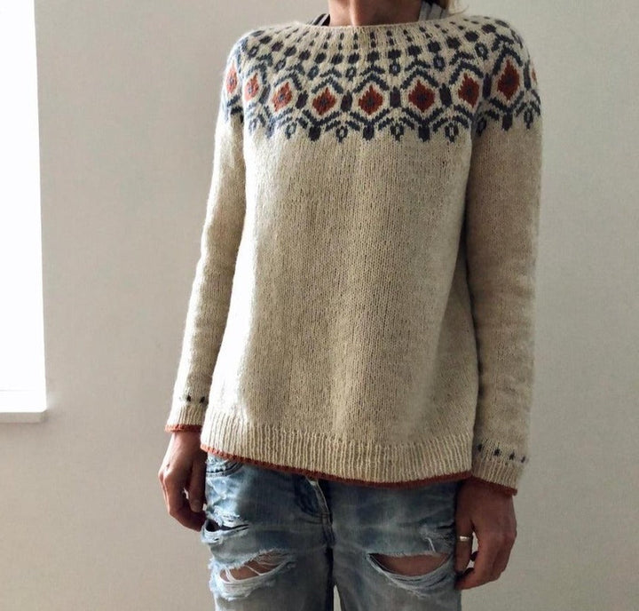 Beiger Strickpullover mit nordischem Muster, Damenmode, Winterkleidung, gemütlich, warm.