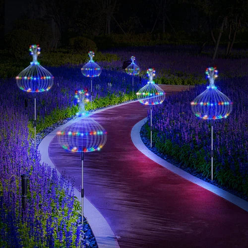 Vodotěsná solární zahradní lampa s ohňostrojem – SparkGlow