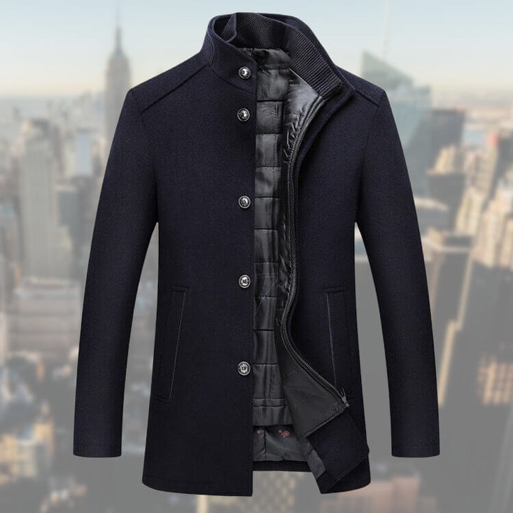Schwarzer Herrenmantel aus Wolle, elegant, mit Knopfleiste, ideal für Wintermode.