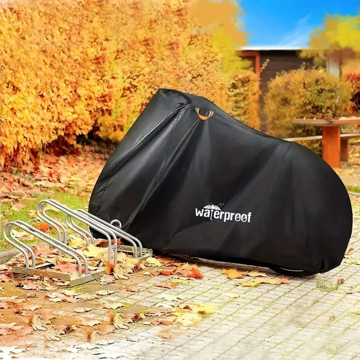 Wasserdichte schwarze Fahrradabdeckung im Herbst, schützt vor Regen, langlebig, wetterfest.