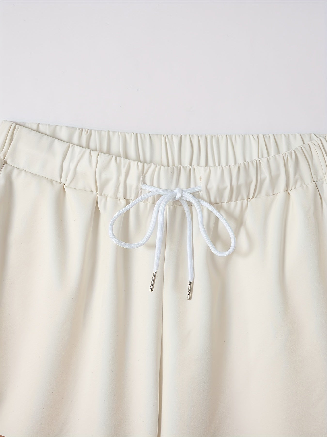 Dvoubarevný set s pruhovaným potiskem krátkého rukávu a šortkami - Mateo