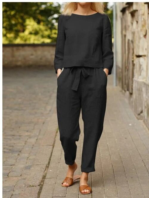 Dvojdílný dámský podzimní outfit s kulatým výstřihem tričko a kalhoty s elastickým páskem – Nia