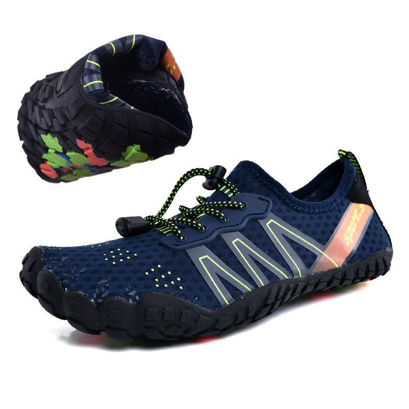 Blauer Sportschuh für Herren, atmungsaktiv, rutschfest, mit buntem Sohlenmuster.