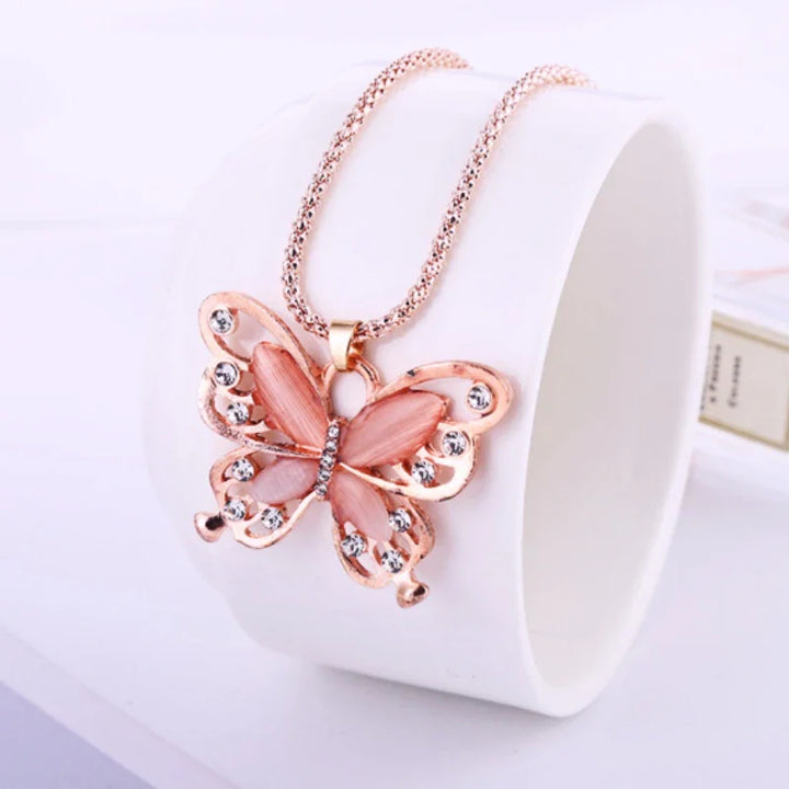 Schmetterling Anhänger Halskette, roségold, Kristallverzierung, eleganter Schmuck für Damen.