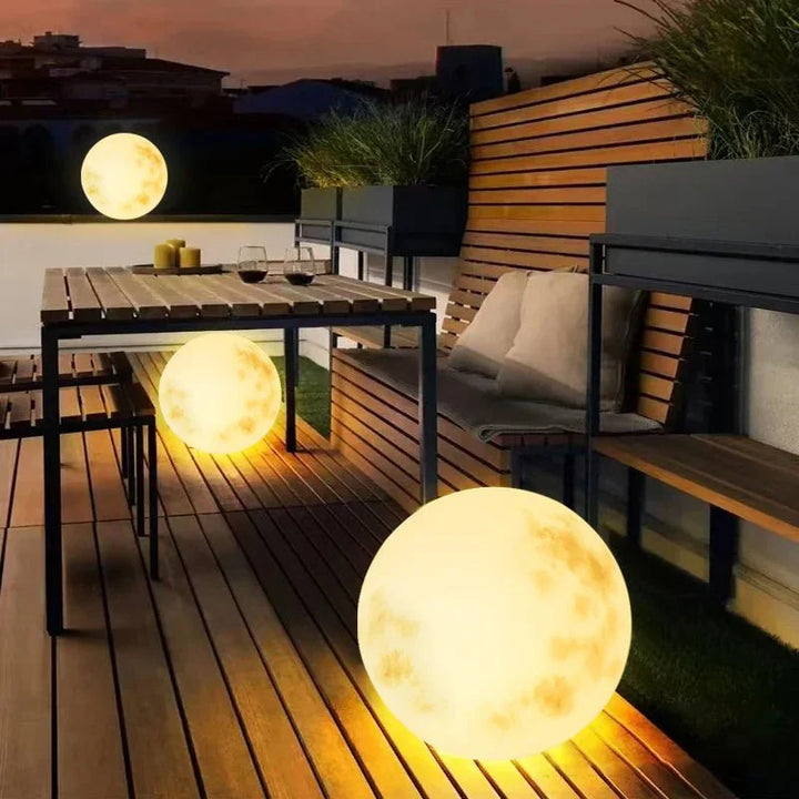 Magická měsícová zahradní lampa - LunaGlow