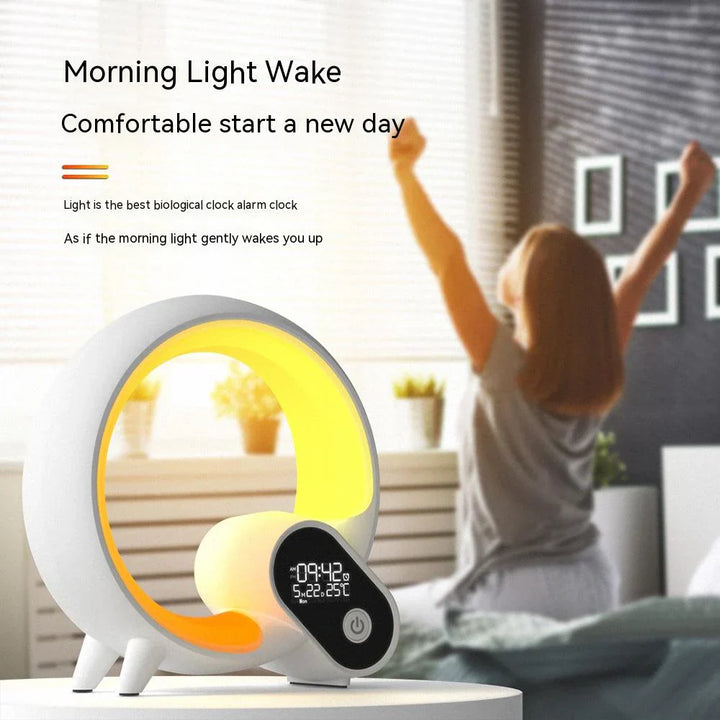 Moderner Wecker mit Sonnenaufgangssimulation, LED-Licht, weiß, für sanftes Aufwachen.