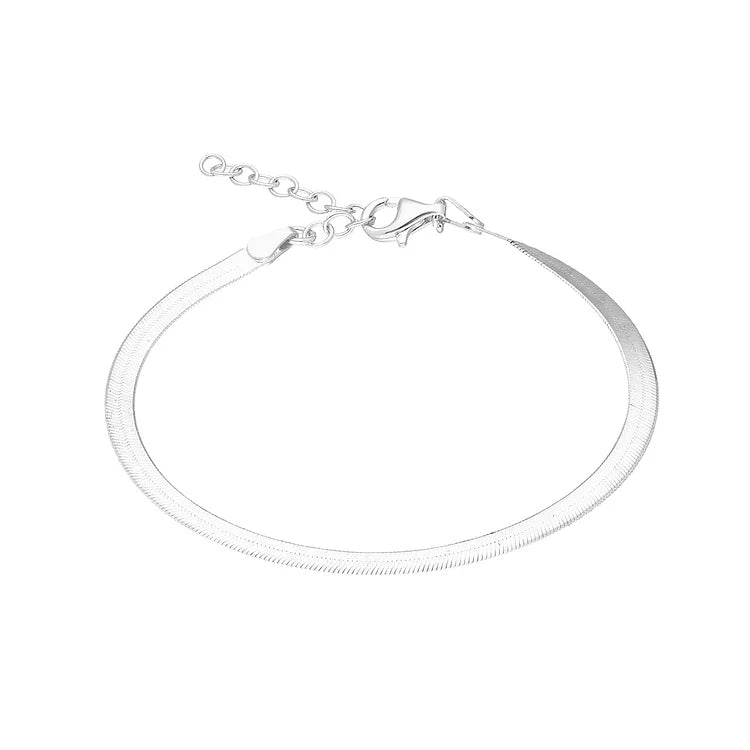 Silbernes Schlangenarmband, verstellbar, elegantes Design, Schmuck für Damen, modisch.