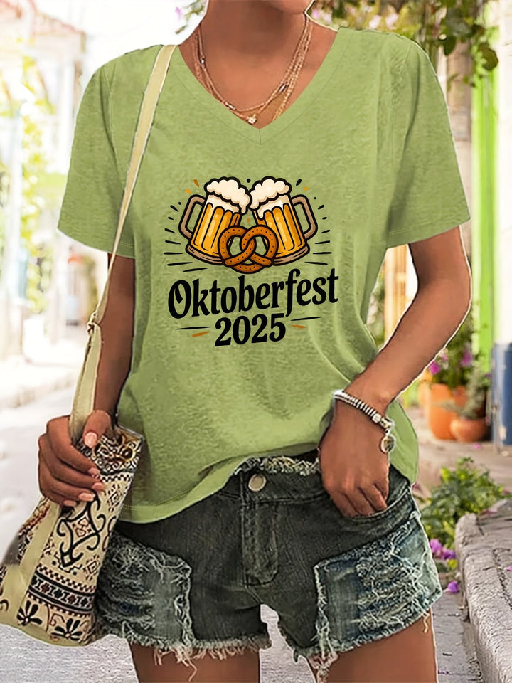 Dámské plus size V-krční tričko s grafickým potiskem – Anneliese Oktoberfest 2025