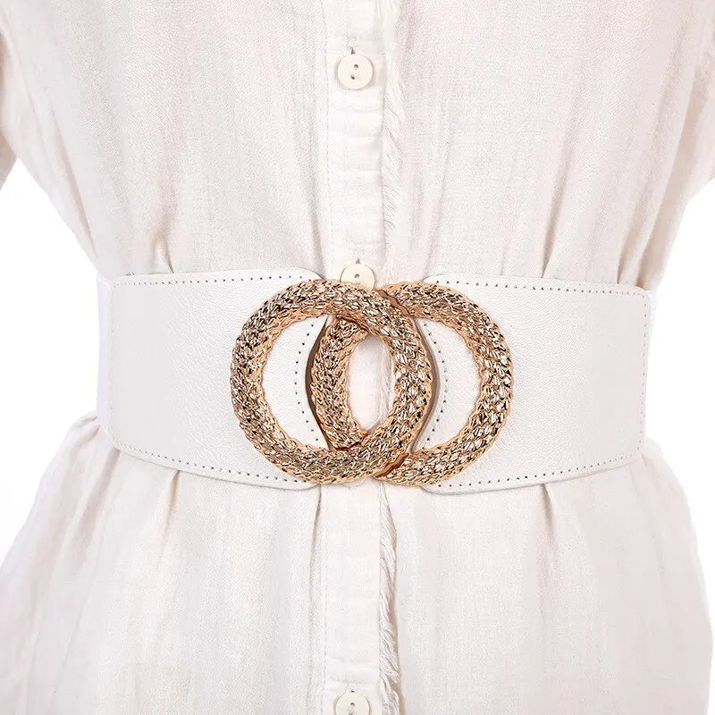 Weißer Gürtel mit goldener Doppelschnalle, Damenmode, elegantes Accessoire, Taillengürtel.