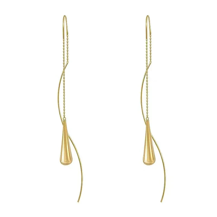 Goldene Ohrringe, Tropfenform, elegantes Design, Schmuck für Damen, modisch und stilvoll.