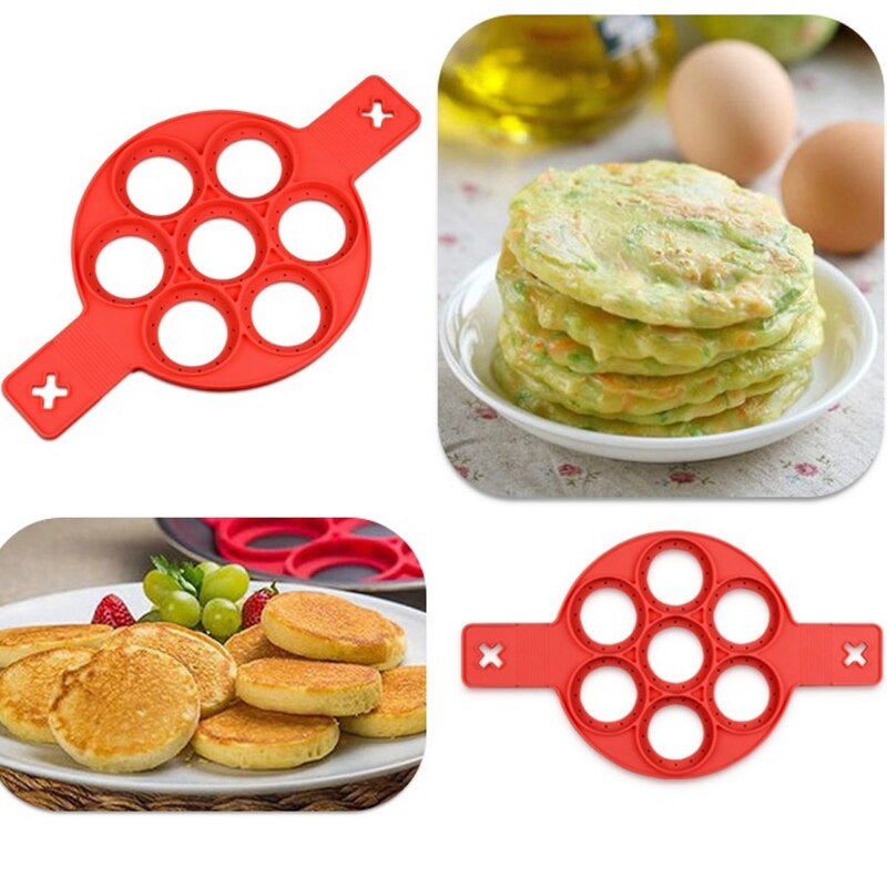 Roter Silikon-Pfannkuchenform, rund, 7 Fächer, ideal für gleichmäßiges Braten.