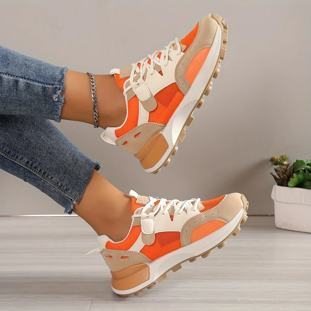 Damen Sneaker orange-beige, atmungsaktiv, Freizeit, modisch, bequem, mit Jeans kombiniert.
