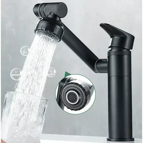 Schwarzer Wasserhahn mit ausziehbarem Sprühkopf, Wasserfilter, modernes Küchendesign.