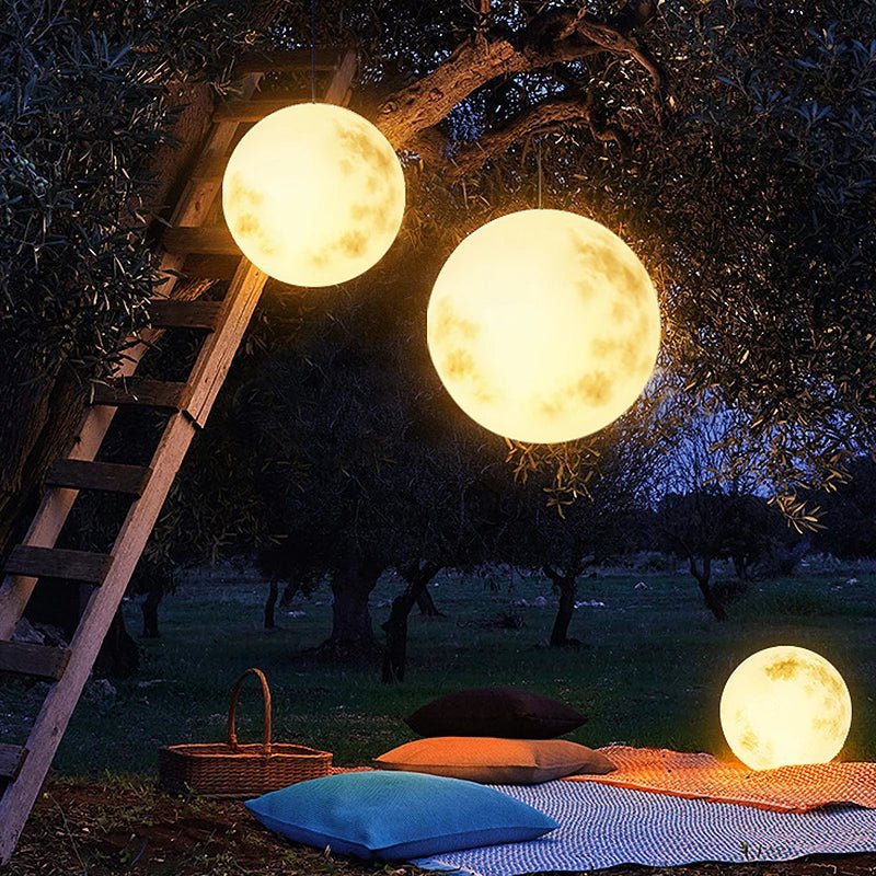 Magická měsícová zahradní lampa - LunaGlow