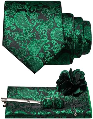 Set se zeleno-černou paisley kravatou, kapesníčkem do saka, manžetovými knoflíčky, sponou na kravatu a květinovou broží do klopy. 18