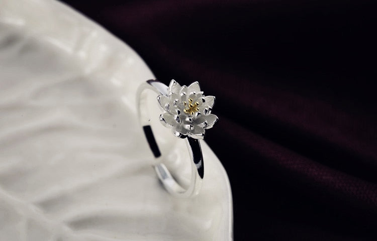 Silberner Lotusblumen-Ring, elegantes Design, Damen-Schmuck, Geschenkideen, modisch.