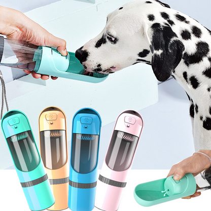 Tragbare Hundewasserflasche, auslaufsicher, verschiedene Farben, ideal für unterwegs.
