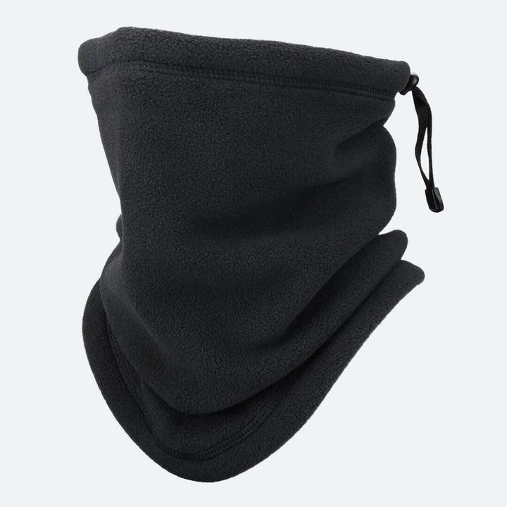 Schwarzer Fleece-Nackenwärmer mit Kordelzug, ideal für Outdoor-Aktivitäten im Winter.