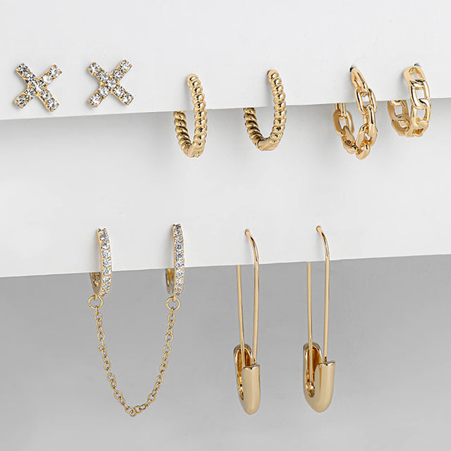 5-teiliges Set goldene Ohrringe, Herzanhänger, Zirkonia, Damen, modisch, Retro-Stil.