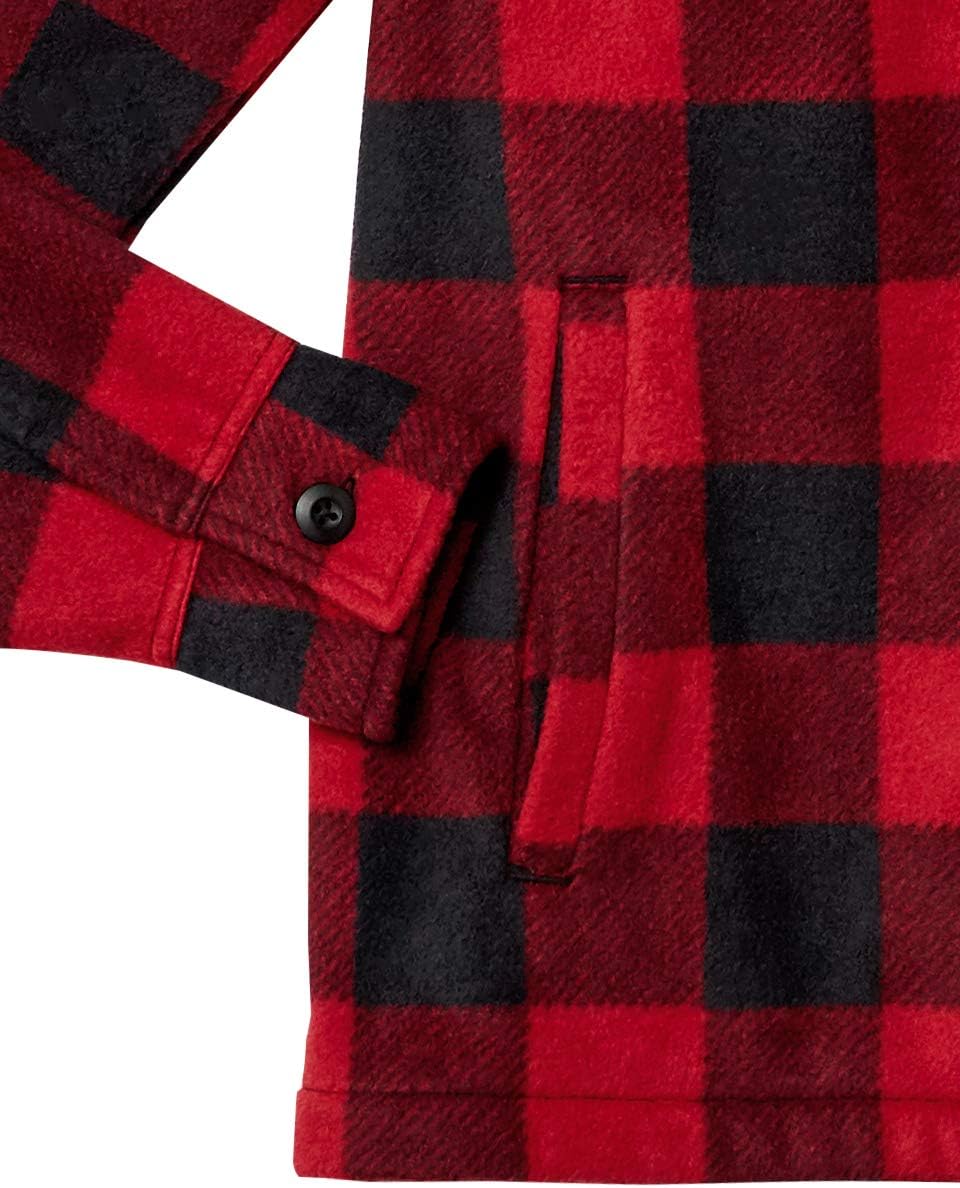 Roter kariertes Flanellhemd, Holzfäller-Stil, mit Knopfmanschette und Tasche.