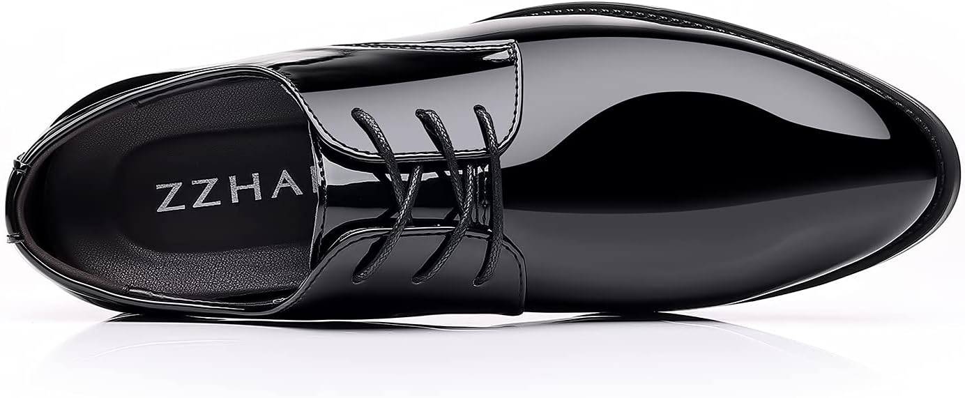 Schwarzer Herren-Lacklederschuh, elegantes Design, Schnürung, formelle Anlässe.