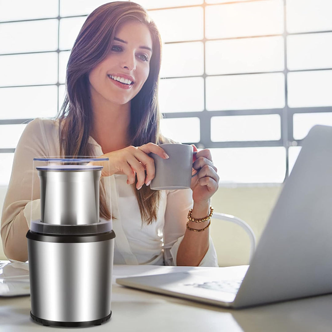 Elektrický mlýnek na kávu a koření s odnímatelným kelímkem – BrewMate