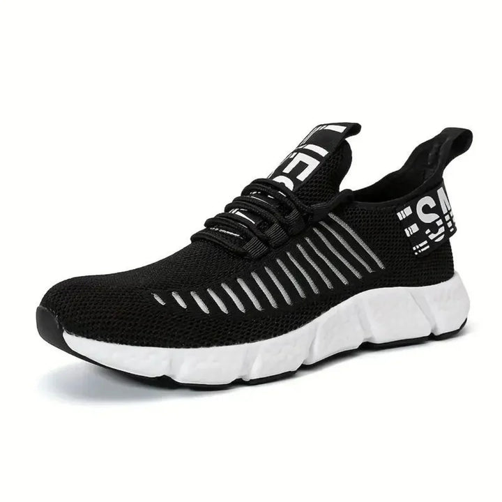 Schwarzer Sportschuh, atmungsaktiv, mit weißer Sohle, ideal für Laufen und Fitness.