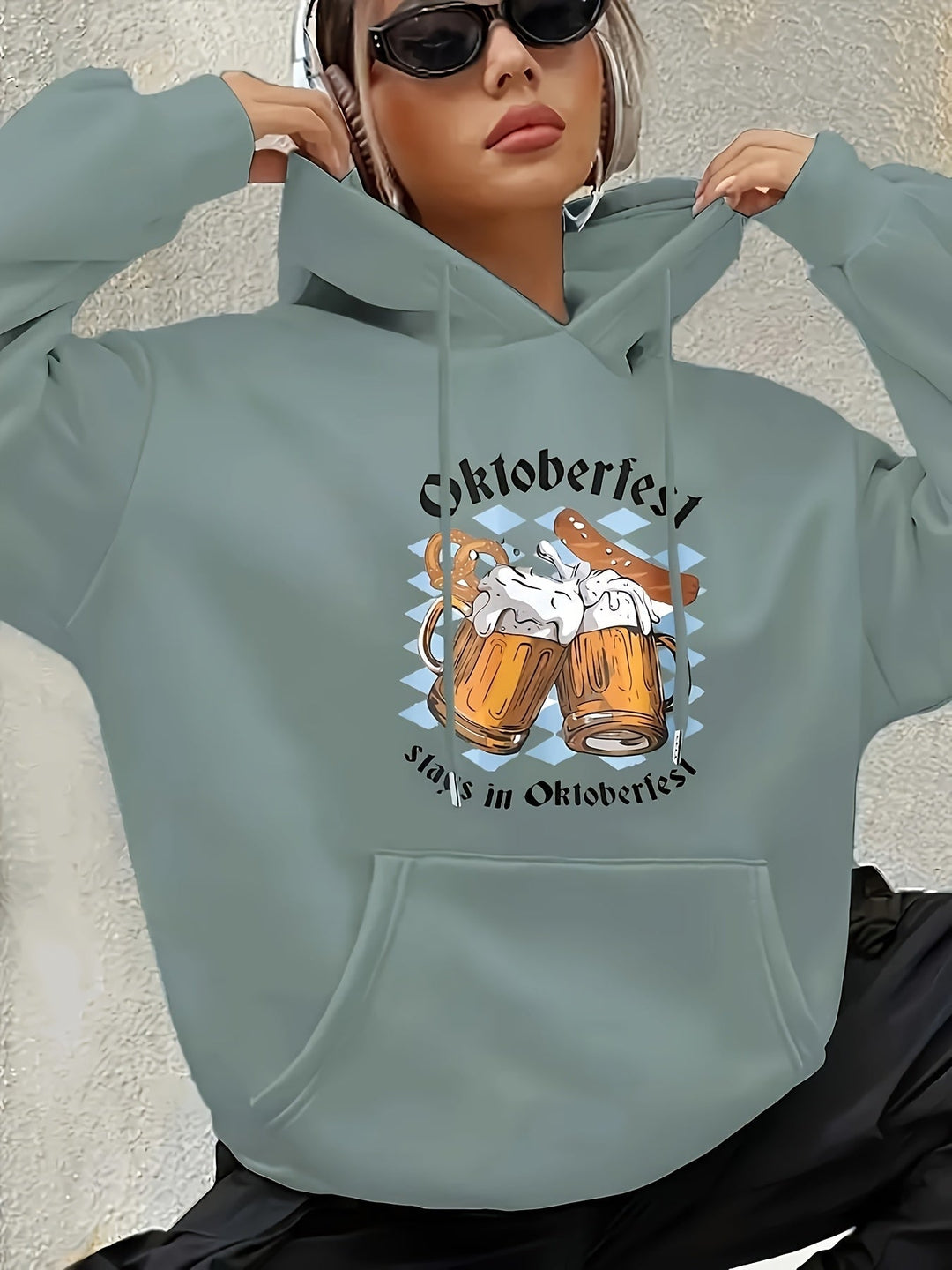 Stylový dámský hoodie – Clara Oktoberfest 2025