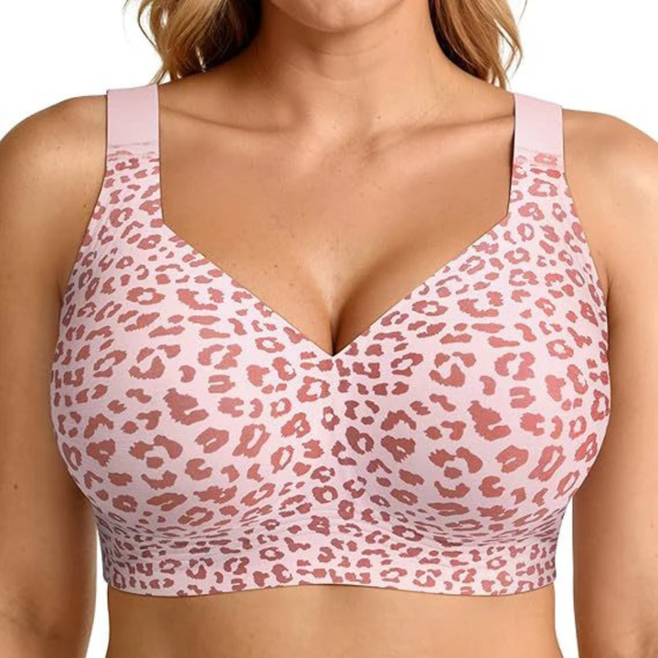 Růžová podprsenka s leopardím vzorem v tmavších odstínech růžové na modelce, přední pohled 11