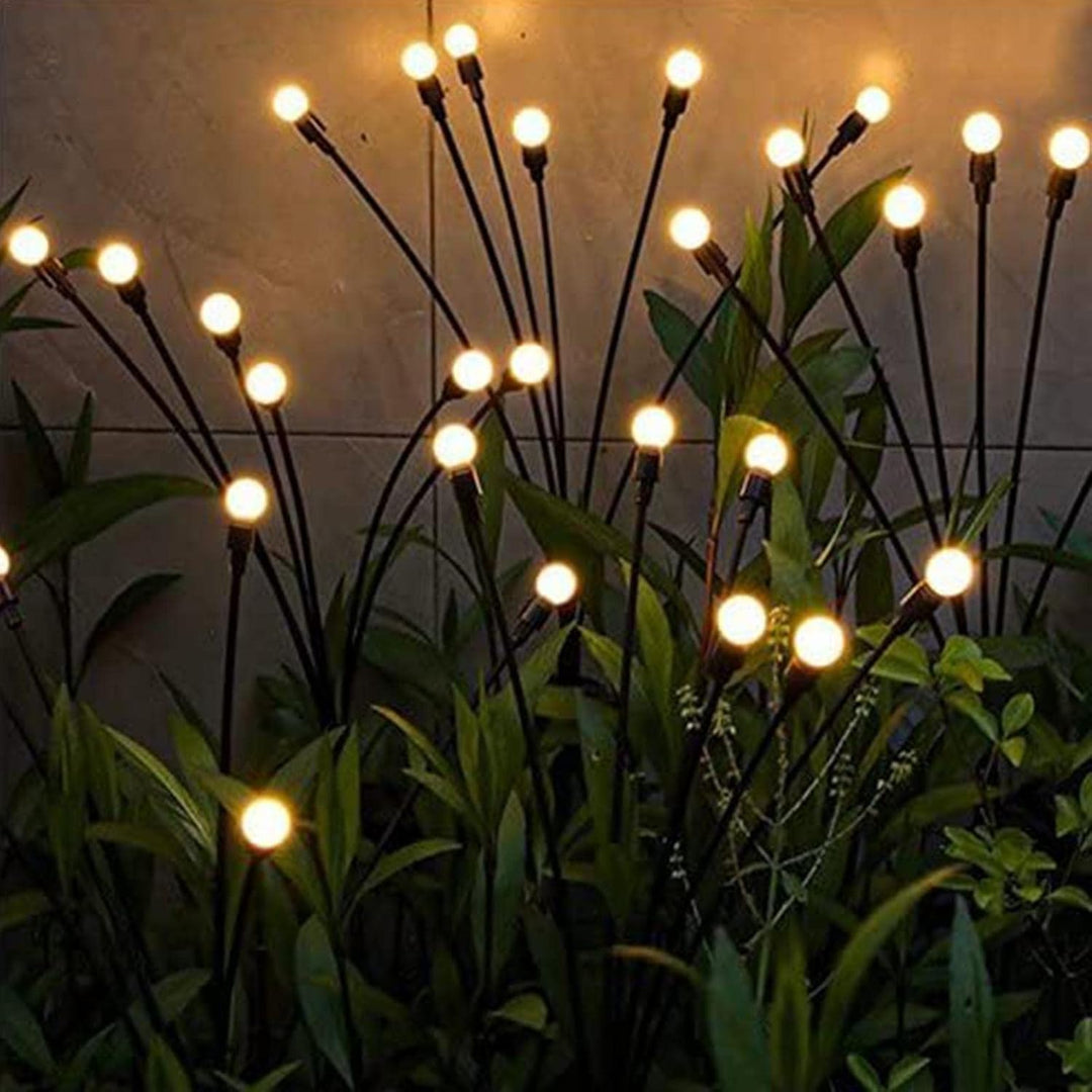 Létající solární zahradní lampy s efektem svítících kukadel – FireGlow