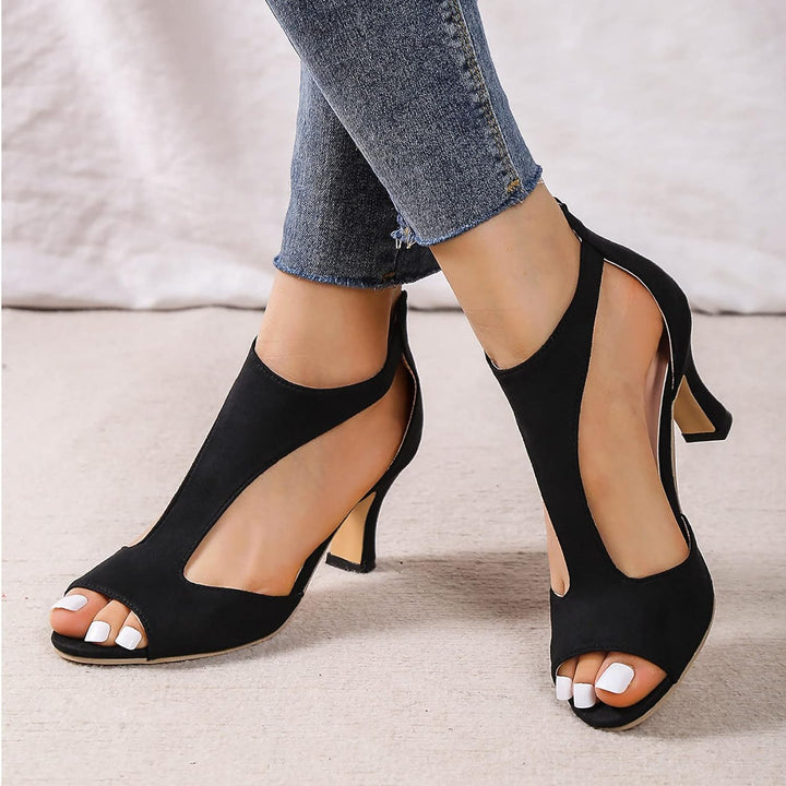 Schwarze Damen High Heels Sandalen, offenes Design, eleganter Look, ideal für Sommermode.
