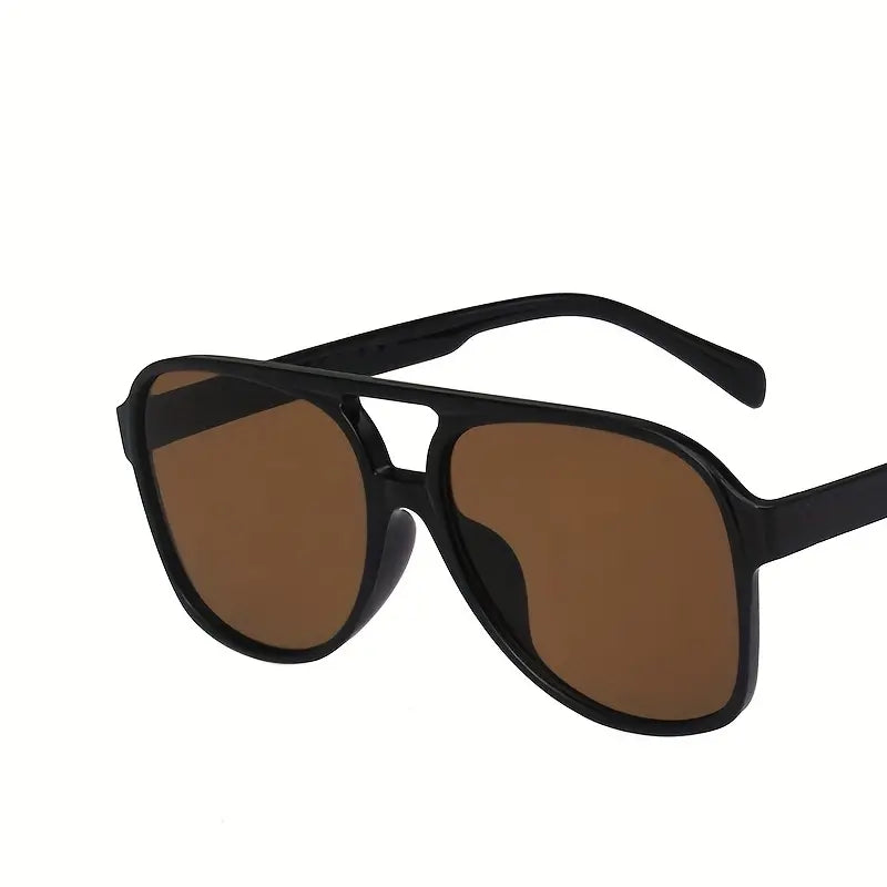 Schwarze Sonnenbrille mit braunen Gläsern, Unisex, modisch, UV-Schutz, Kunststoffrahmen.
