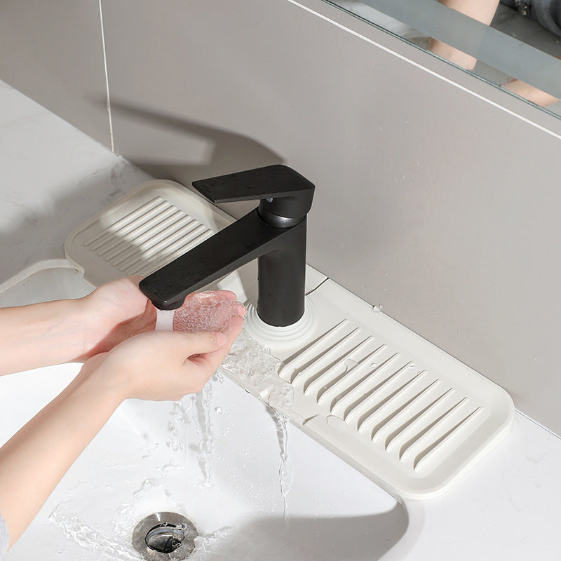 Silikonová odkapávací podložka s samočinným odvodněním – DripGuard