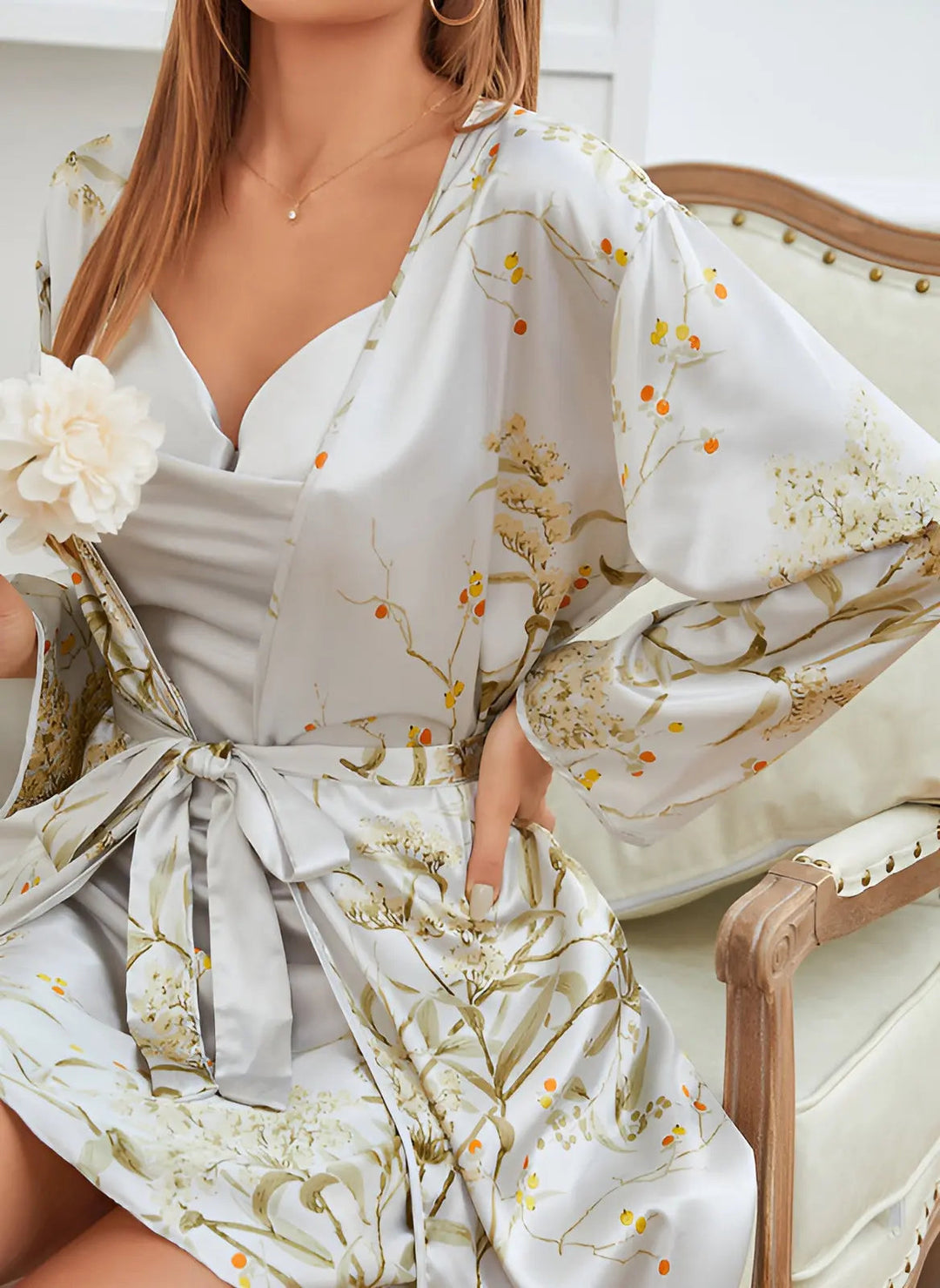 Dvoudílný saténový šaty-kimono set pro ženy – Livia Höstromantik Edition