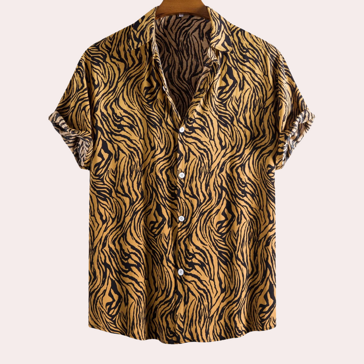 Kurzarmhemd mit Tigerstreifenmuster, gelb-schwarz, Baumwolle, Herrenmode, Sommerkleidung.