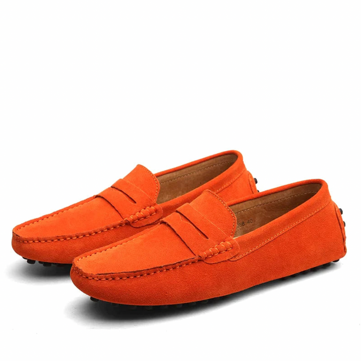 Orange Wildleder-Mokassins für Herren, rutschfeste Sohle, modische Freizeitschuhe.