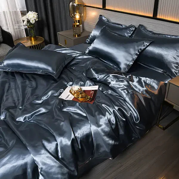 Luxuriöse dunkelgraue Satin-Bettwäsche-Set, glänzend, elegant, Schlafzimmer-Dekoration.