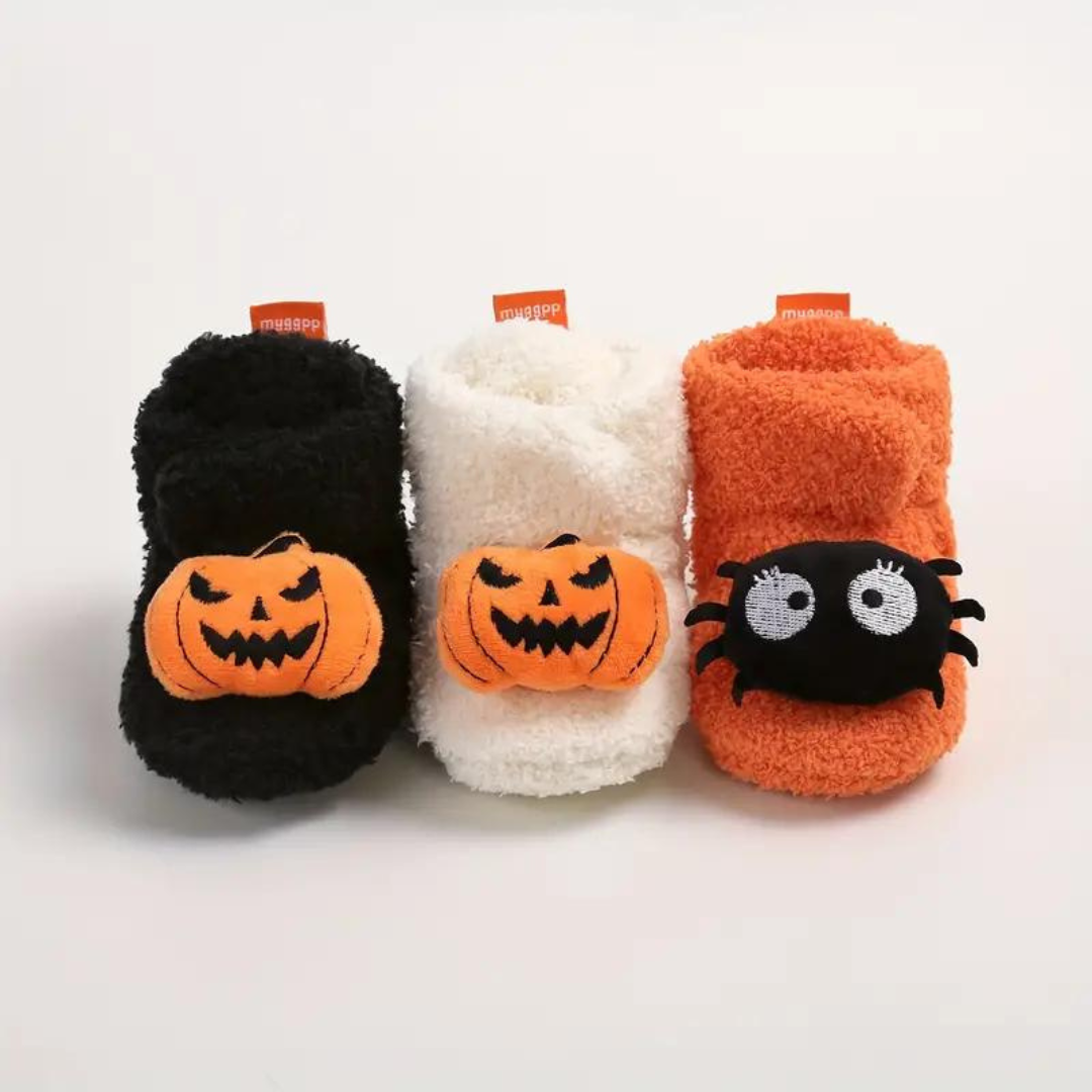 Dětské halloweenové pantofle s kresleným potiskem – SpookySteps