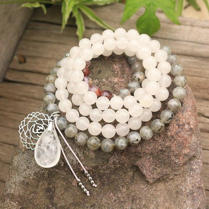 108 Perlen Mala aus Amethyst, Labradorit, weißem Stein, Chakra Schmuck, Meditation, Spiritualität.